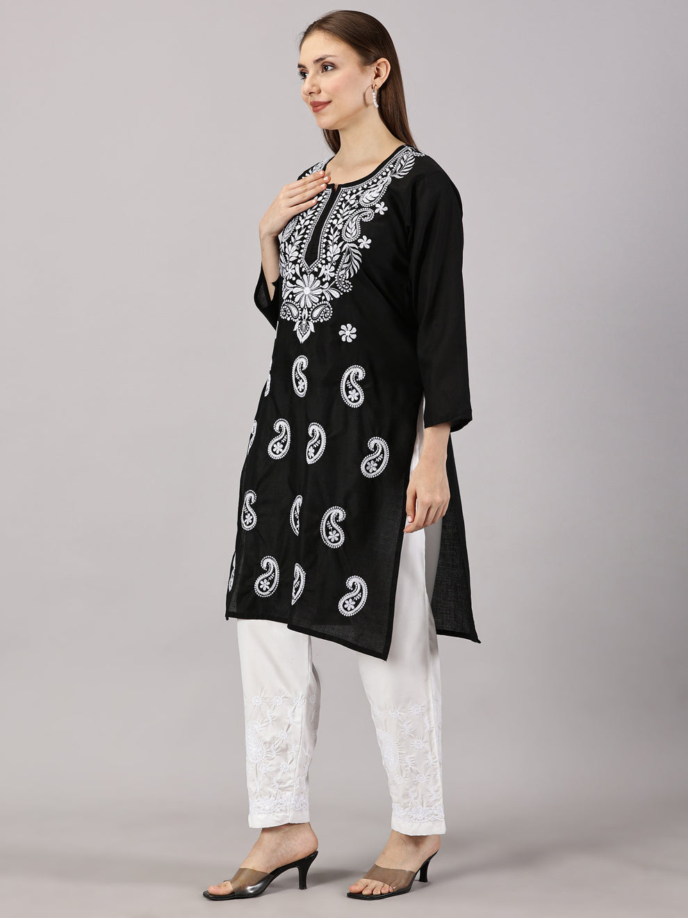 Chikankari Soft Cotton Kurti with Stretchable Lycra Pant Set – Comfortable & Stylish for All Occasions