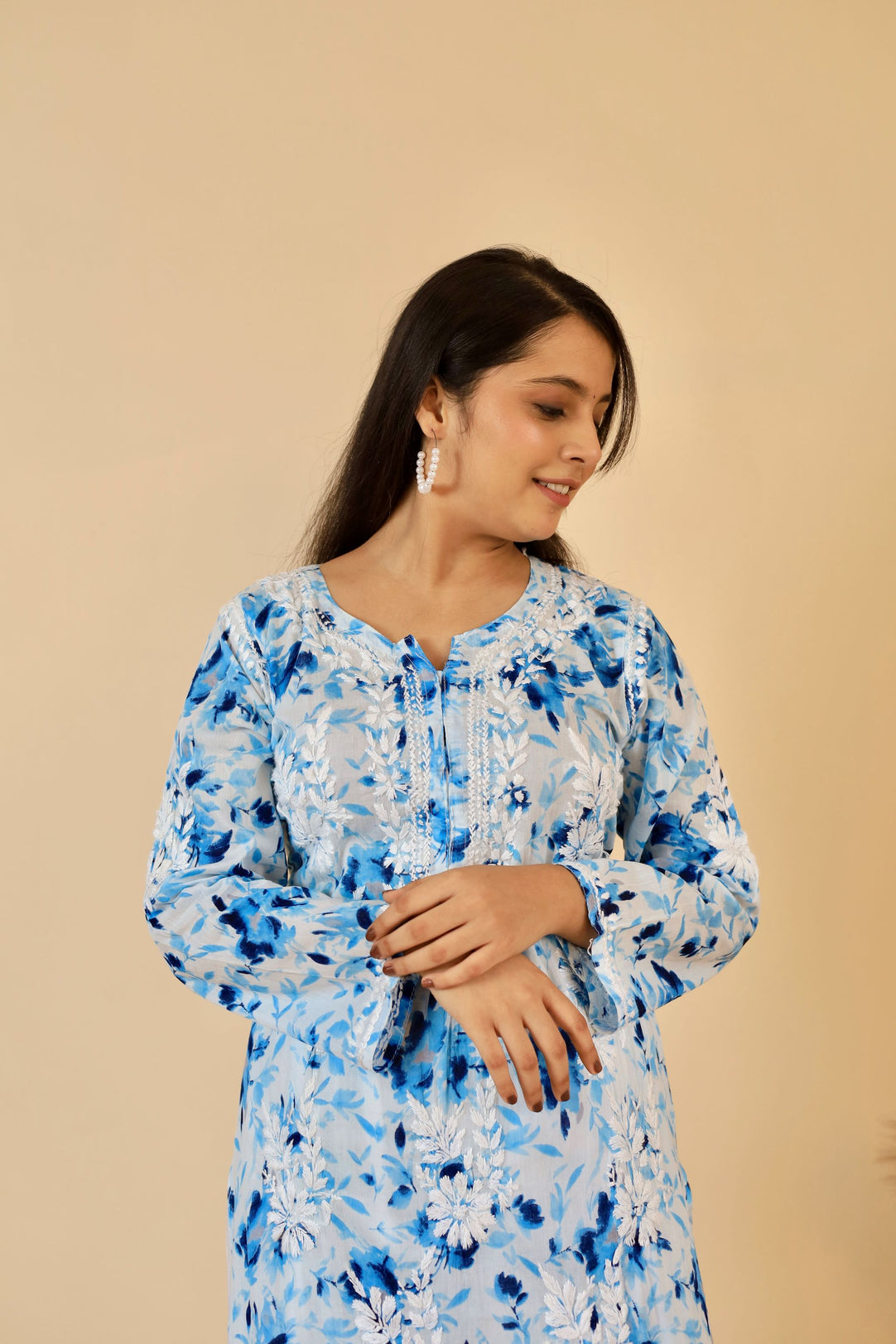 Women's Super Comfy Pure Mulmul Floral Print Lucknowi Chikankari Straight Long Kurti