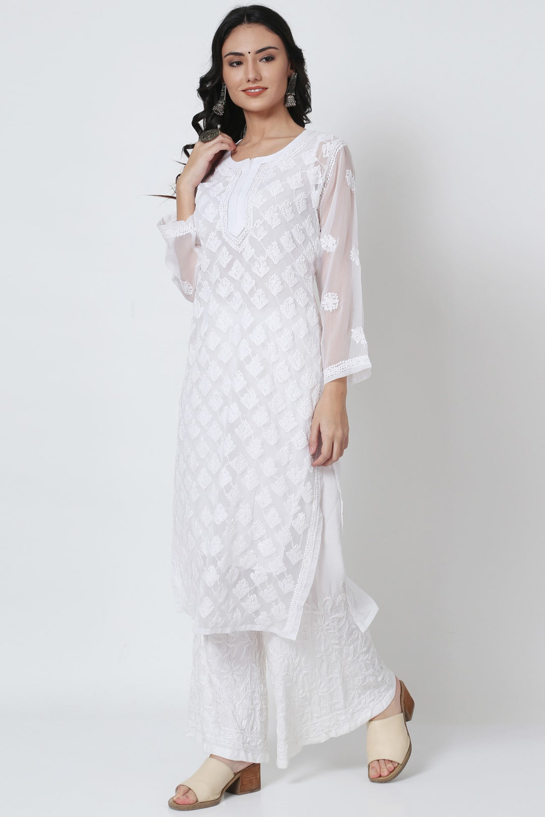 Chiffon Georgette White Chikankari Booti Jaal Kurti With Matching Cotton Inner