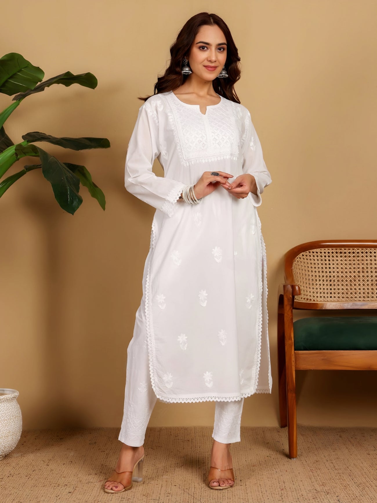 Zawiya Dyed Regular Size Mulmul Cotton Chikankari Kurti with Lace Detailing – Perfect for Every Occasions