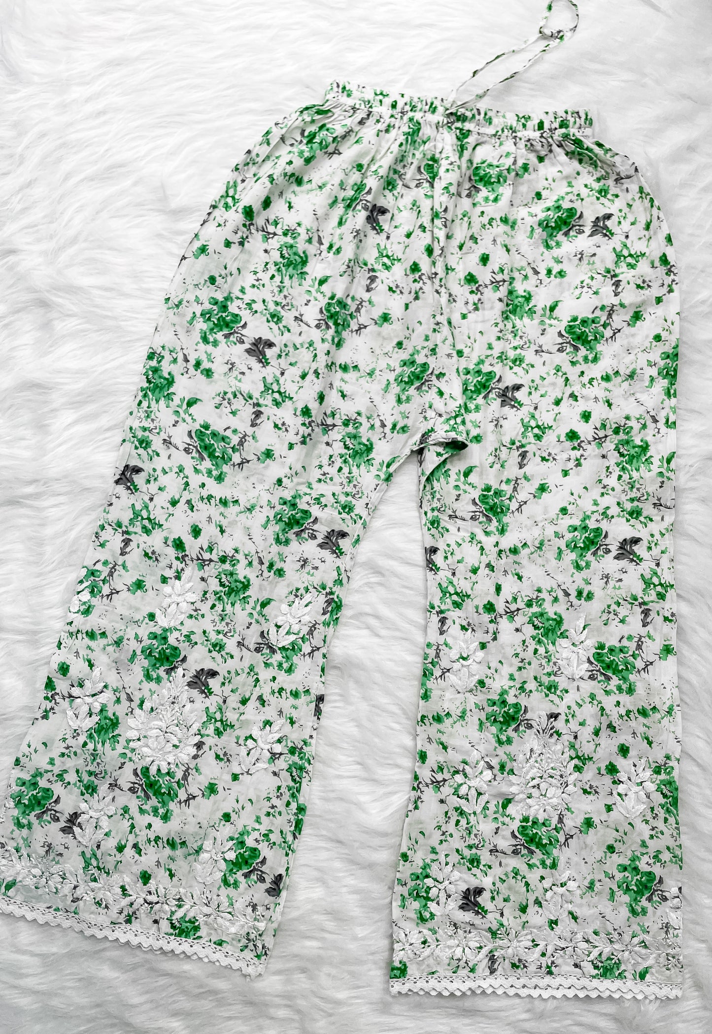 Chikankari Hand Embroidery White Base Mulmul Floral Print Kurti & Palazzo Set For Women