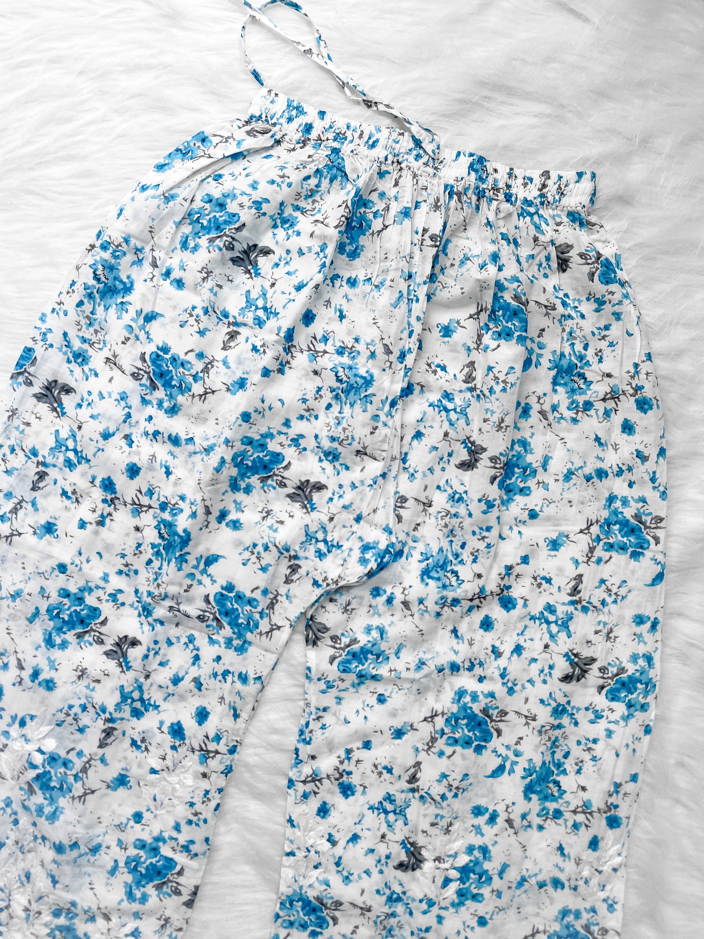 Chikankari Hand Embroidery White Base Mulmul Floral Print Kurti & Palazzo Set For Women