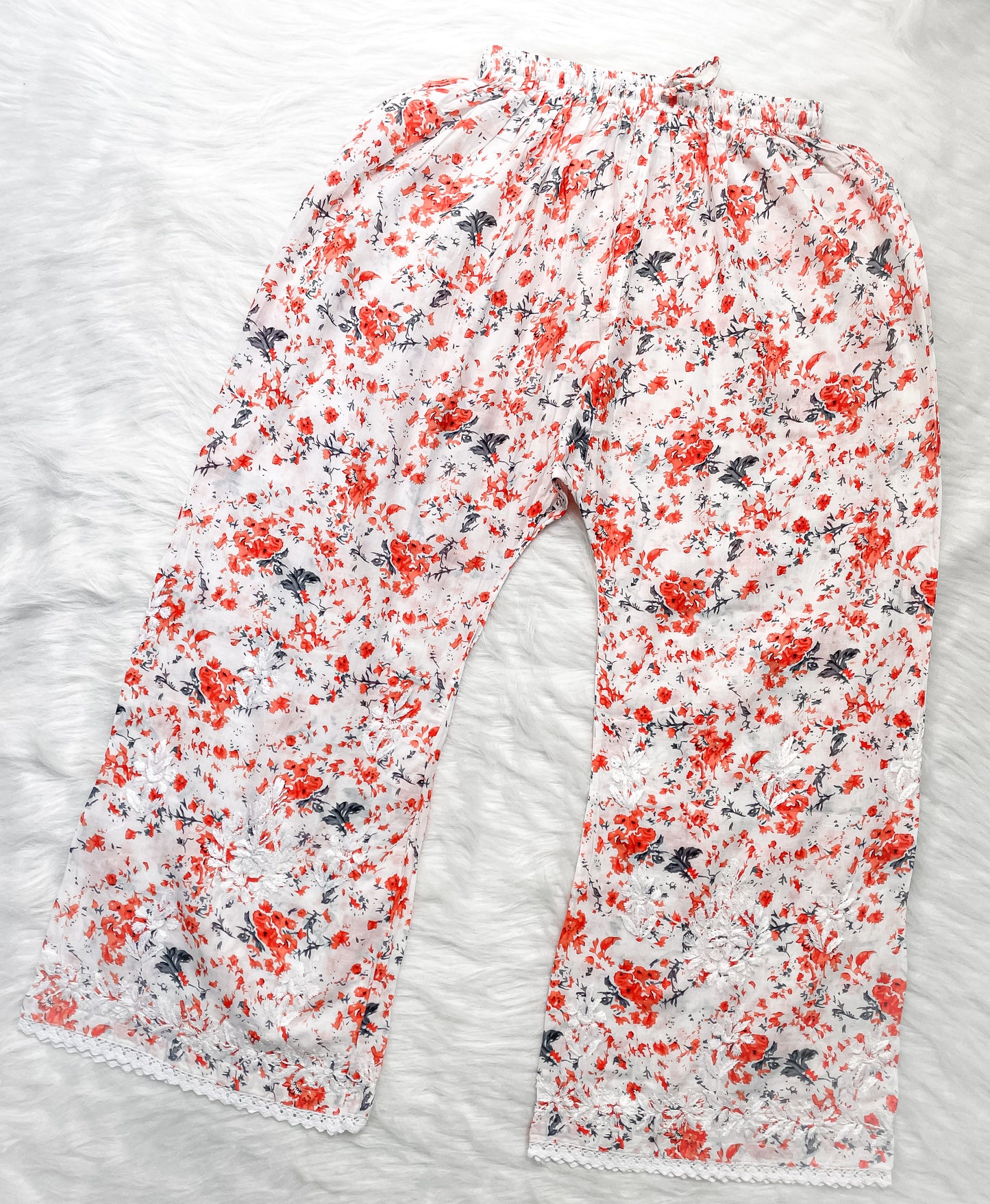 Chikankari Hand Embroidery White Base Mulmul Floral Print Kurti & Palazzo Set For Women