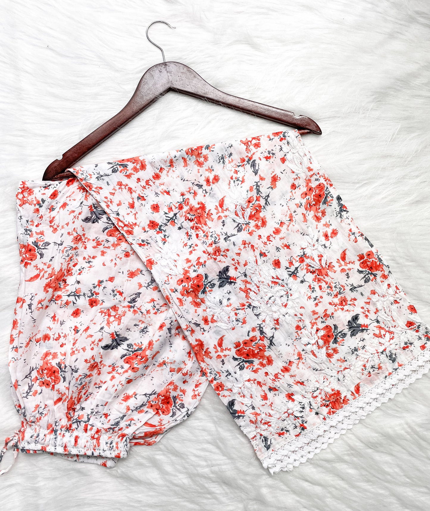 Chikankari Hand Embroidery White Base Mulmul Floral Print Kurti & Palazzo Set For Women