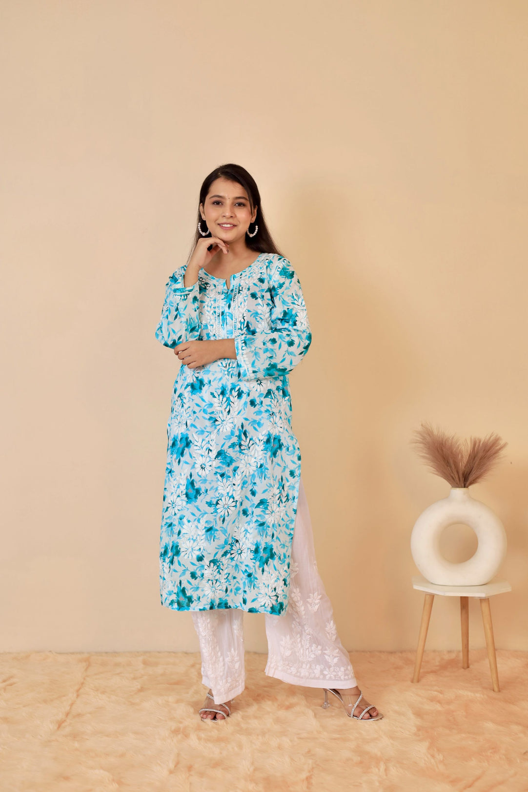 Samina Super Comfy Pure Mulmul Floral Print Lucknowi Chikankari Straight Long Kurti