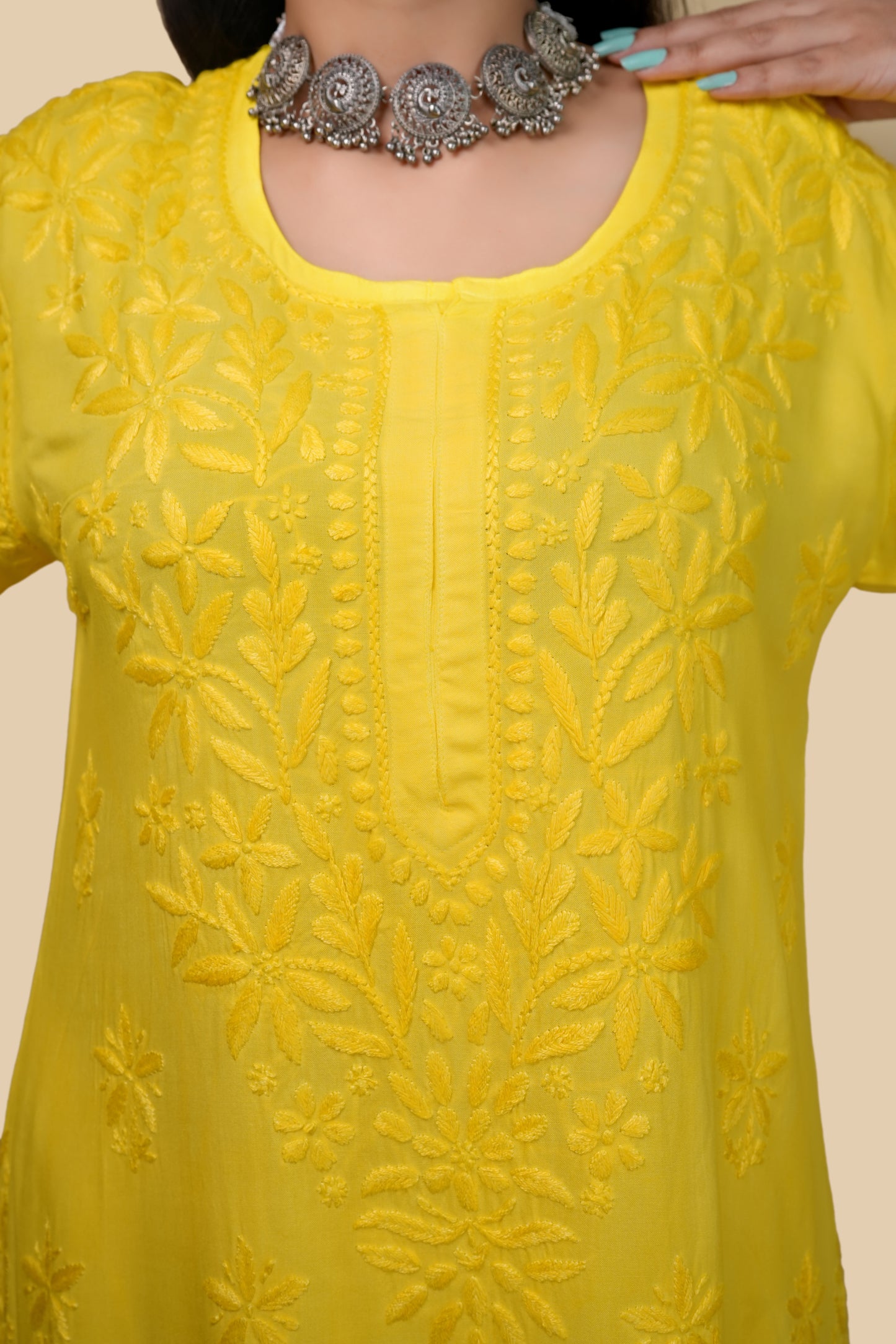 Women's Exclusive Dyed Straight Rayon Lucknowi Chikankari Kurti & Palazzo Set.