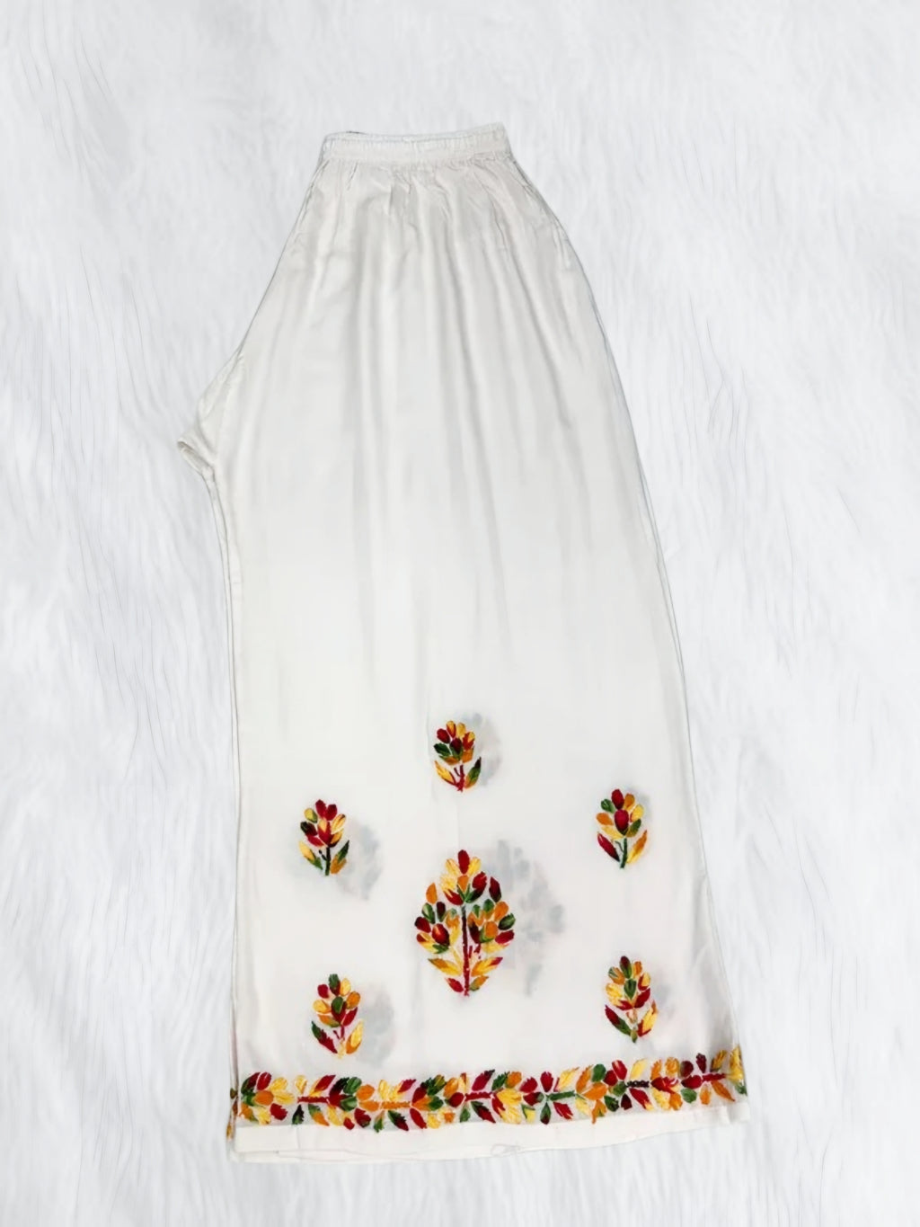 White Mannta rayon set